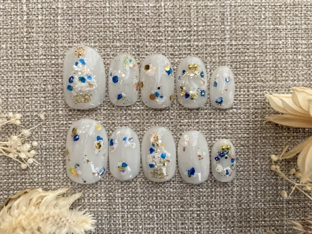 ネイルチップとは？初心者でも失敗しない付け方・外し方から選び方まで徹底解説